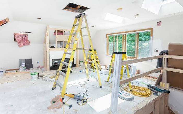 What Does a Roofer Do? What Does a Roofer Do?